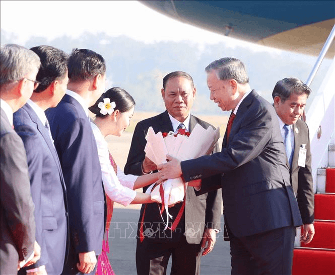 Tổng Bí thư Tô Lâm đến thủ đô Viêng Chăn, bắt đầu thăm cấp Nhà nước tới Lào