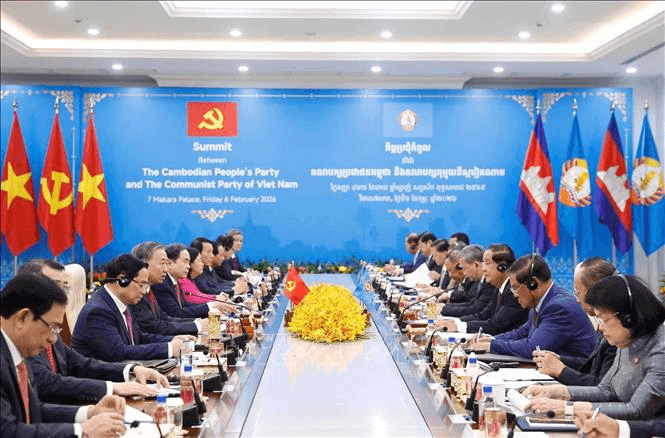 Tổng Bí thư Tô Lâm hội kiến Samdech Techo Hun Sen