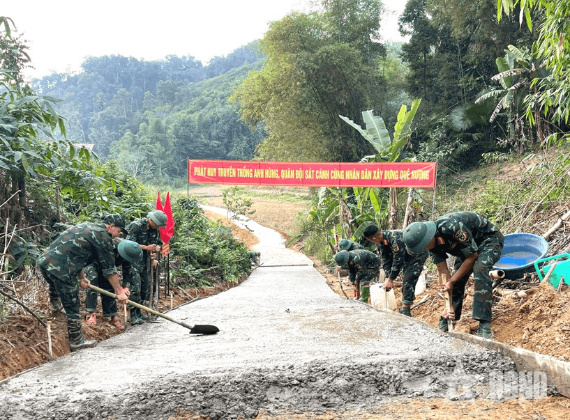 Tình quân dân ở Tân Mỹ