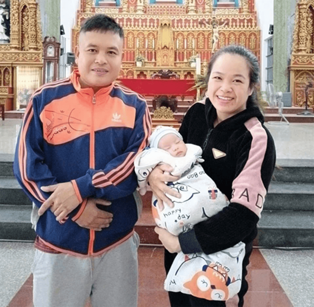 Mùa xuân trọn vẹn sau gần một thập kỷ mong con