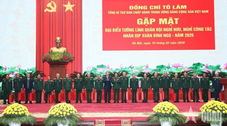 Tổng Bí thư Tô Lâm gặp mặt đại biểu tướng lĩnh Quân đội nghỉ hưu, nghỉ công tác