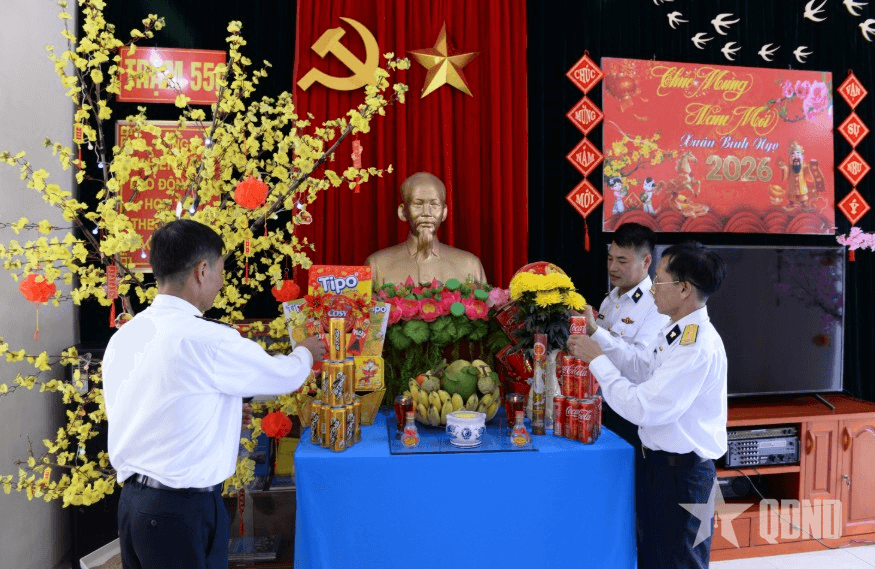 Xuân ấm trên đảo tiền tiêu