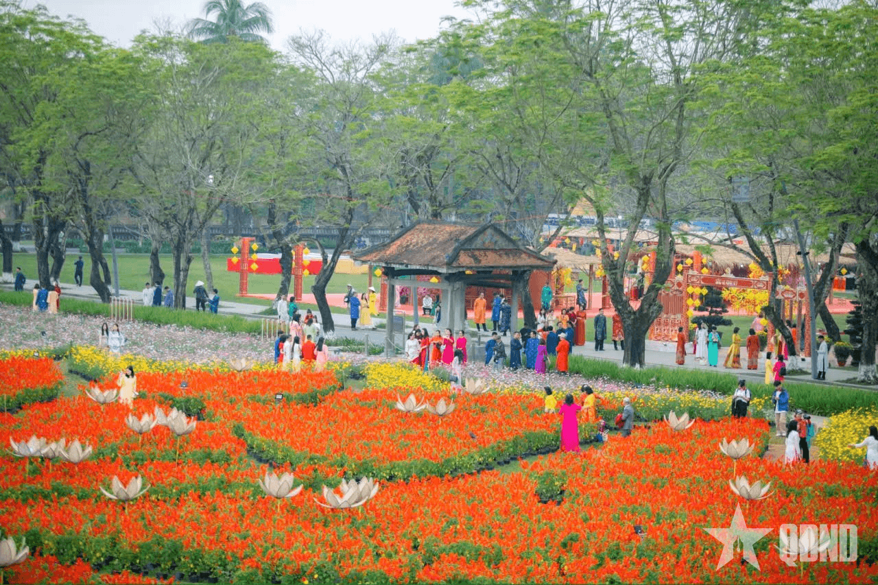 Bản sắc Tết Huế
