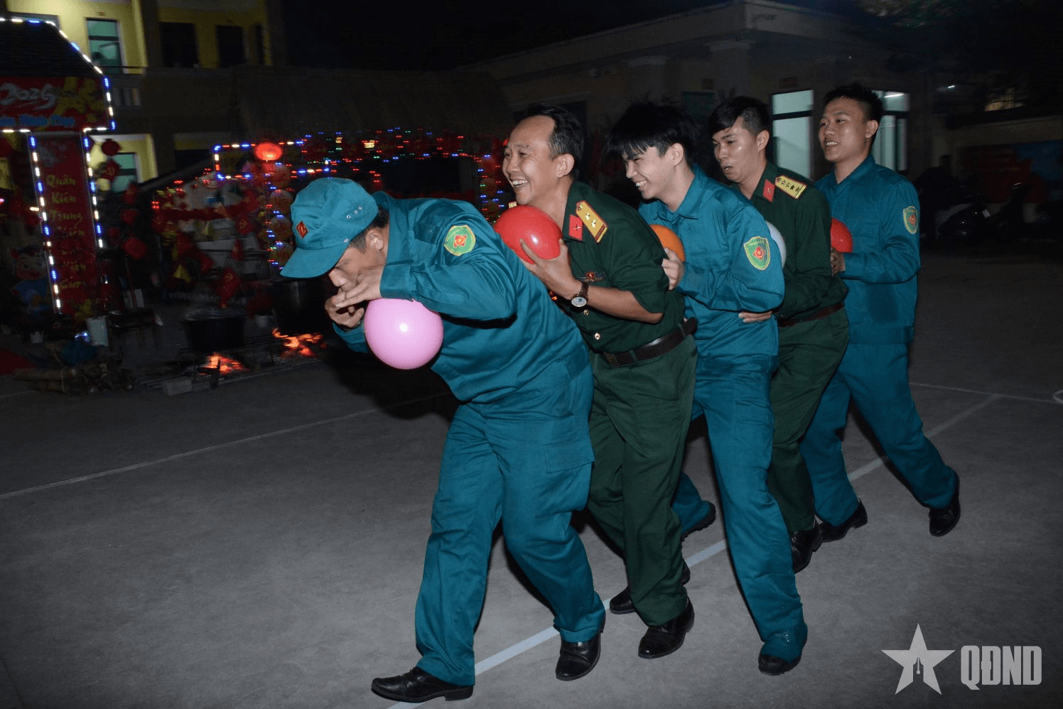 Đà Nẵng: Rộn ràng Xuân đoàn kết, Tết quân dân