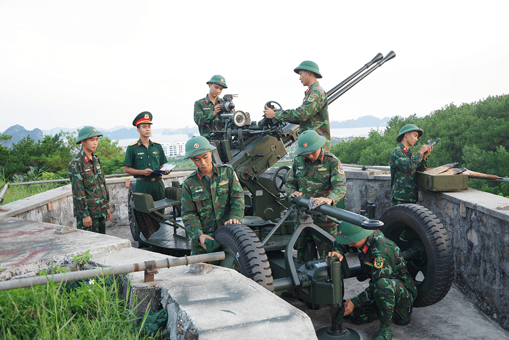 Giữ đảo mùa xuân