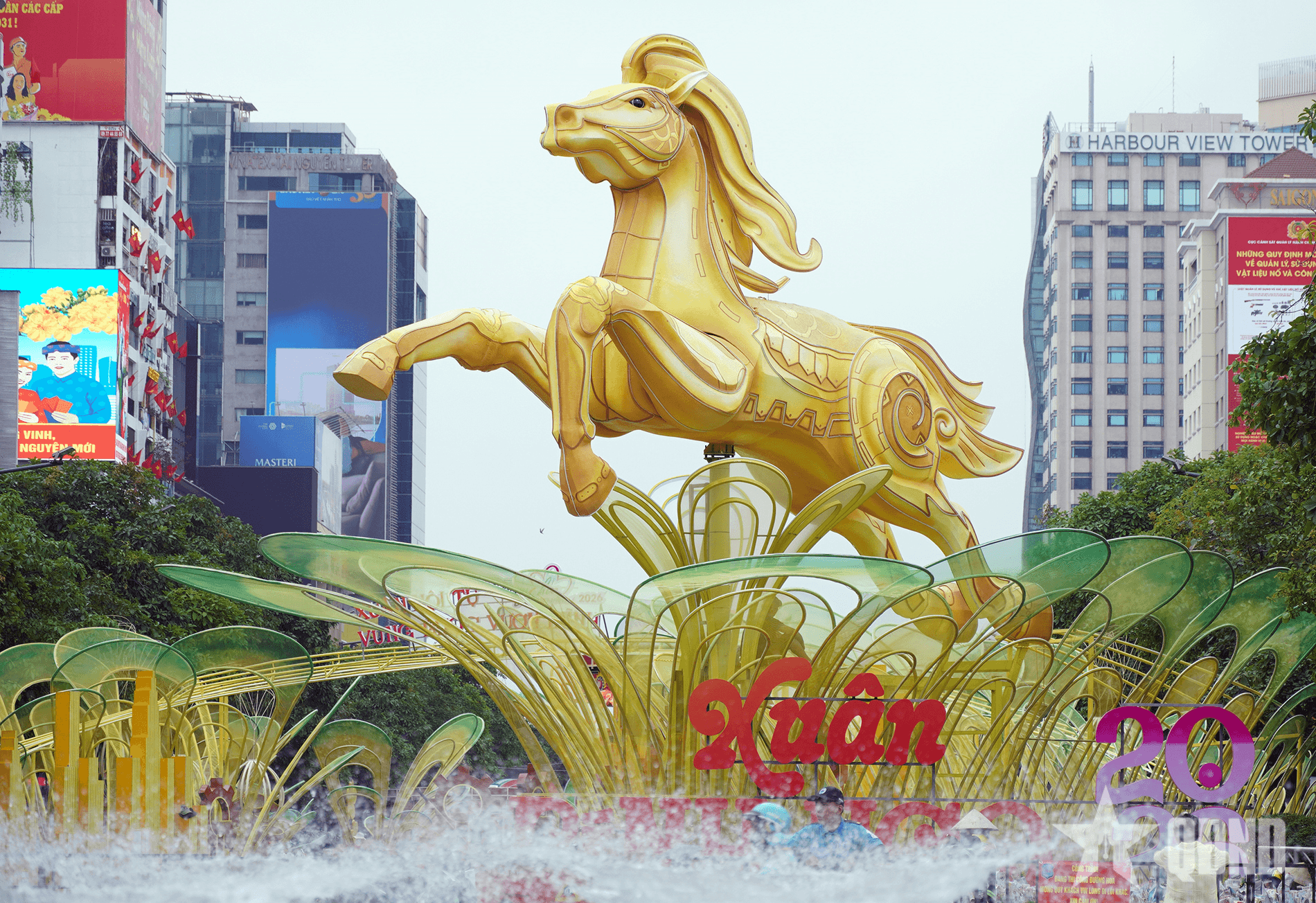 Chuyên gia “bật mí” thiết kế Đường hoa Nguyễn Huệ