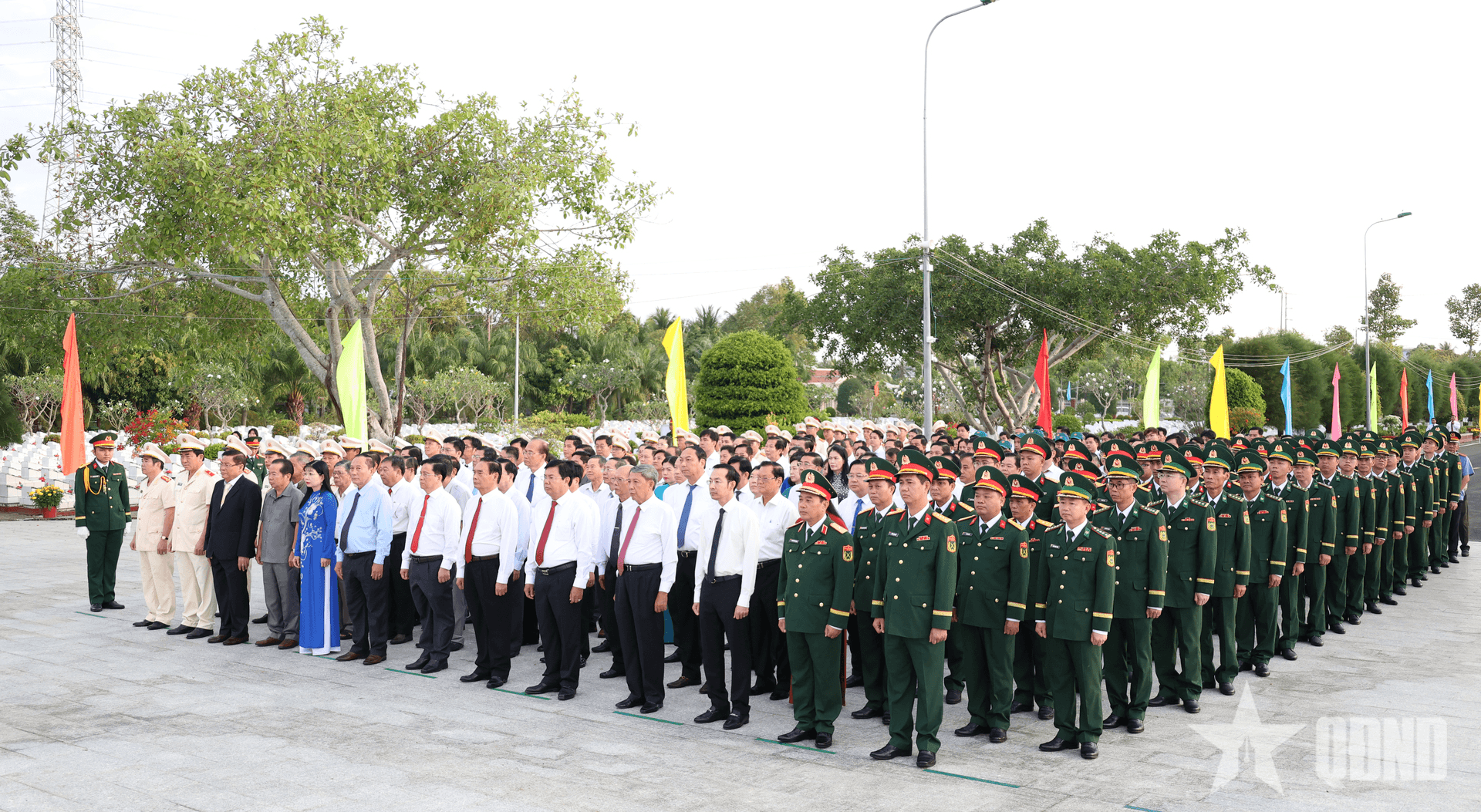 Lãnh đạo tỉnh An Giang viếng Nghĩa trang liệt sĩ tỉnh nhân dịp Tết Nguyên đán Bính Ngọ 2026
