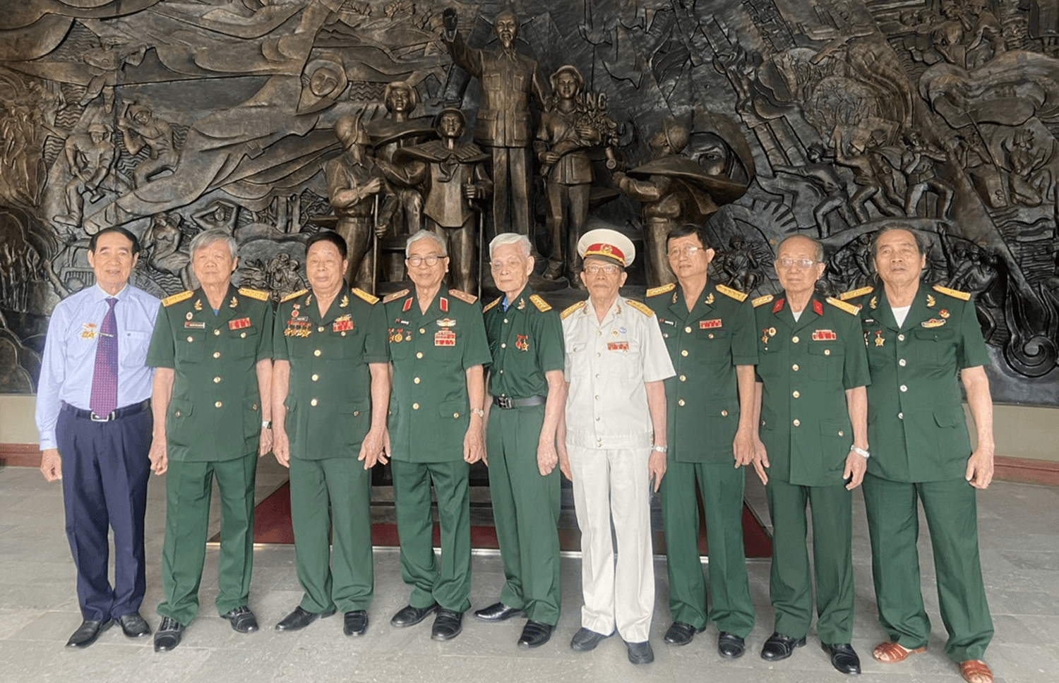 Đón Tết ở Trại Davis