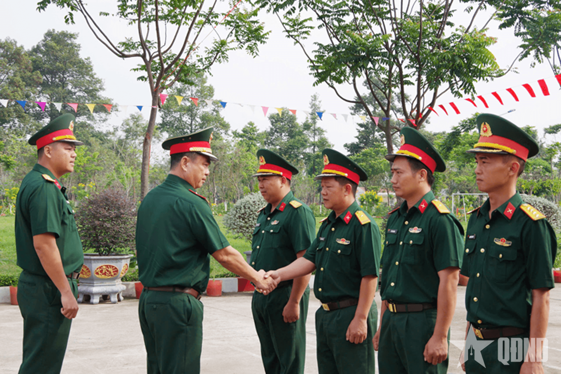 Bộ tư lệnh Quân khu 7 kiểm tra, chúc Tết cán bộ, chiến sĩ các đơn vị
