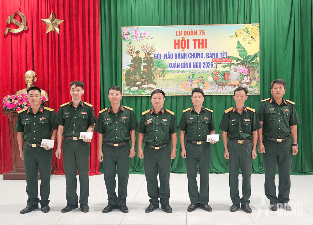 “Nhờ đồng đội, Tết này, tôi biết gói bánh chưng”
