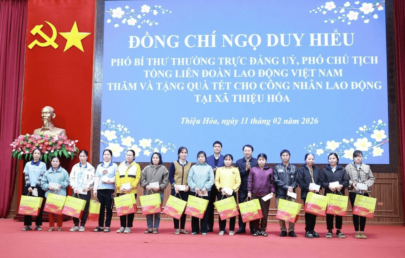 Đem xuân ấm đến với người lao động