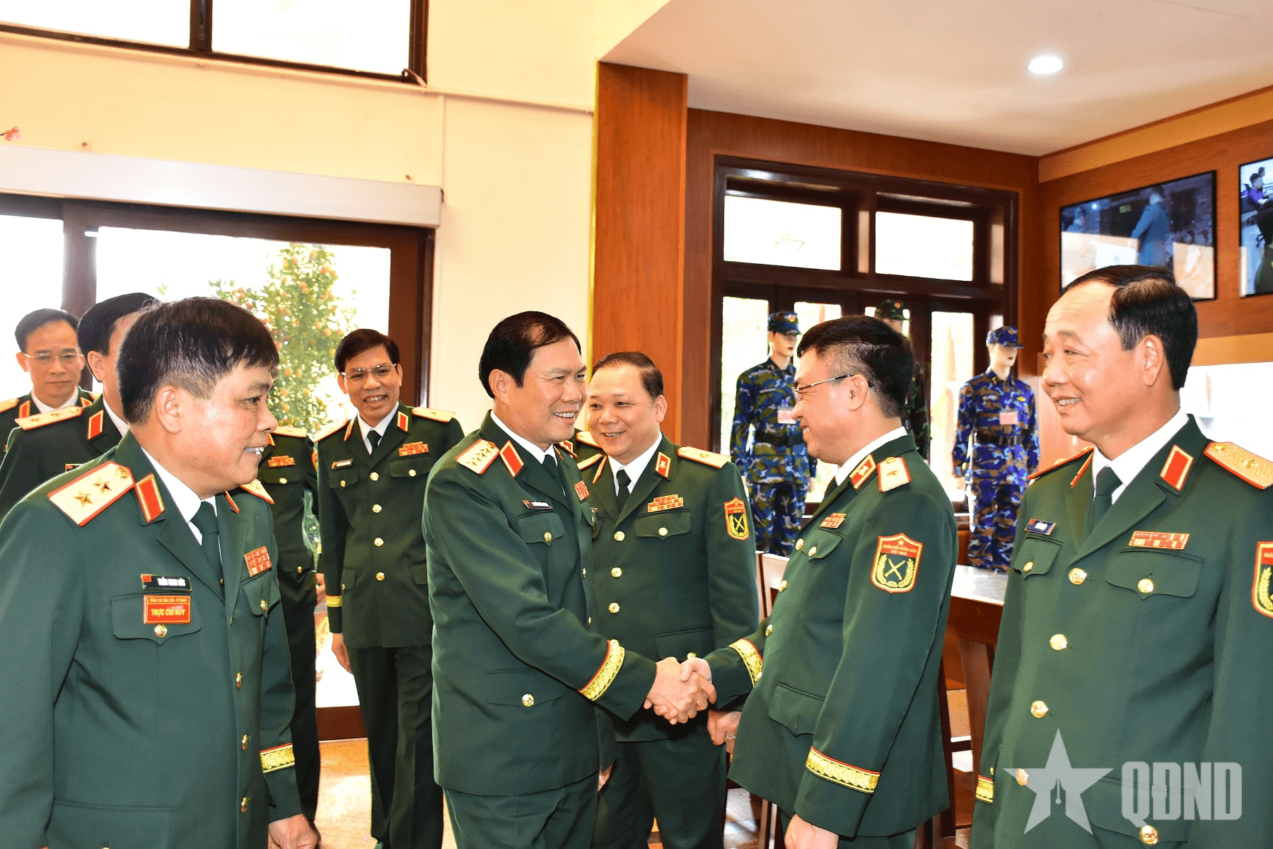 Đại tướng Nguyễn Tân Cương thăm, chúc Tết Tổng cục Hậu cần - Kỹ thuật và Lữ đoàn 144
