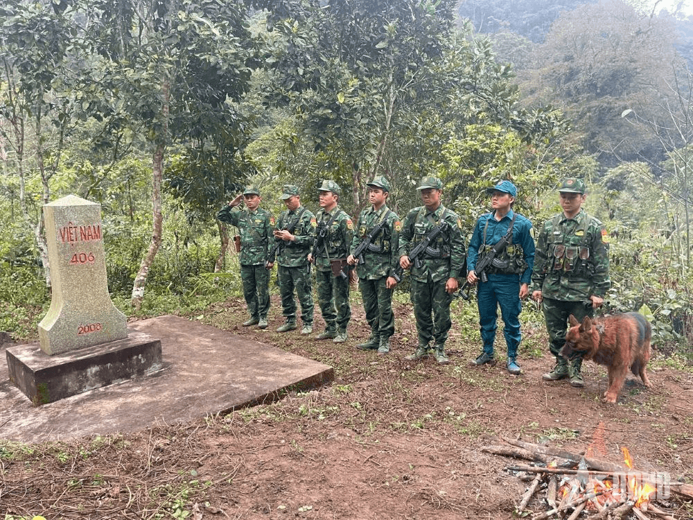 Sẵn sàng chiến đấu để nhân dân vui Tết, đón xuân