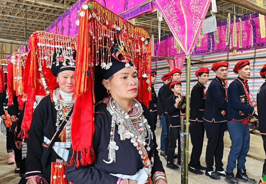 Ngày "kiêng hổ" của đồng bào Dao đỏ ở Sơn Lương