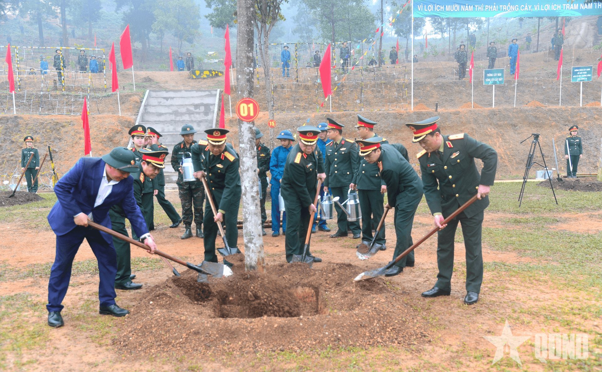 Đại tướng Nguyễn Trọng Nghĩa dự Lễ phát động Tết trồng cây tại Bộ tư lệnh Thủ đô Hà Nội