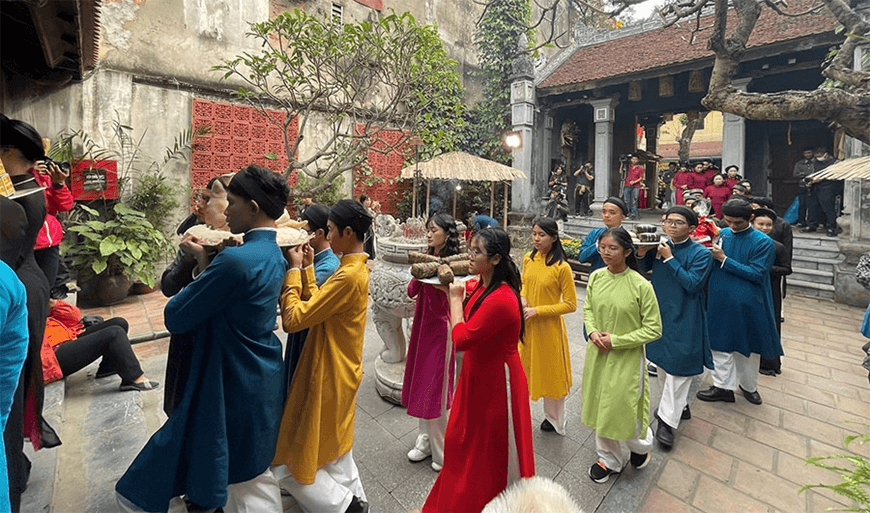 Tết trên phố