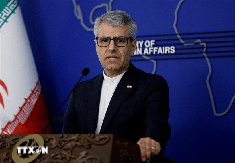 Iran tuyên bố đáp trả mạnh mẽ nếu Mỹ tấn công quân sự