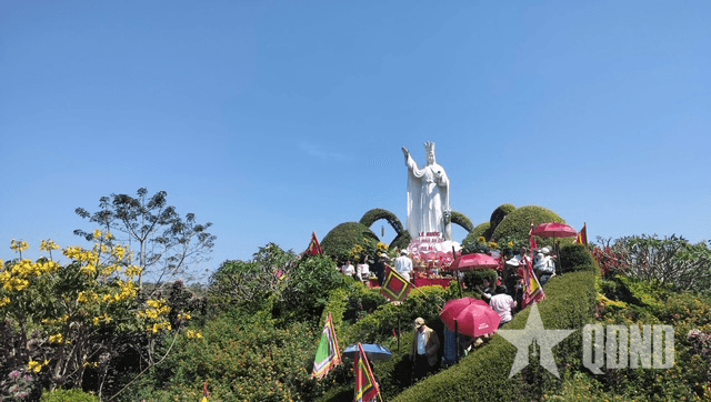 Đắk Lắk: Rước Quốc mẫu Âu Cơ cầu quốc thái dân an, mưa thuận gió hòa