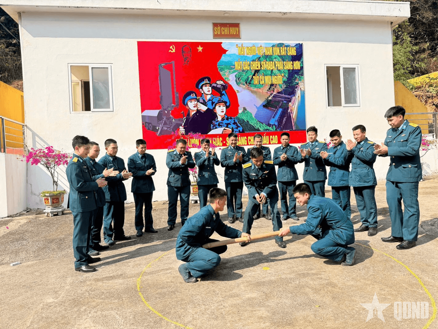 Mùa xuân trên trận địa canh trời Tổ quốc