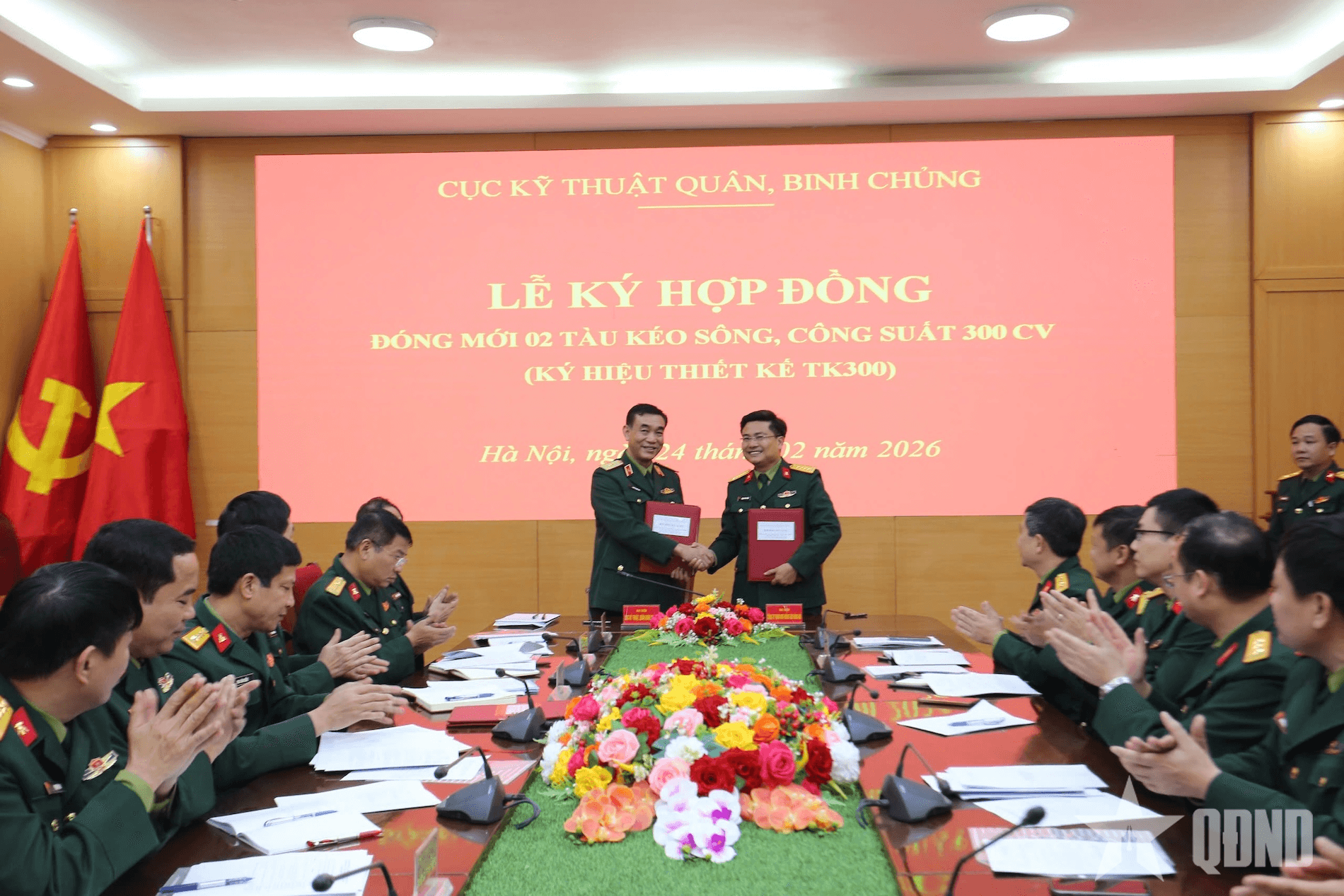 Cục Kỹ thuật quân, binh chủng ký kết hợp đồng đặt hàng đóng mới 2 tàu kéo sông với công suất 300 CV