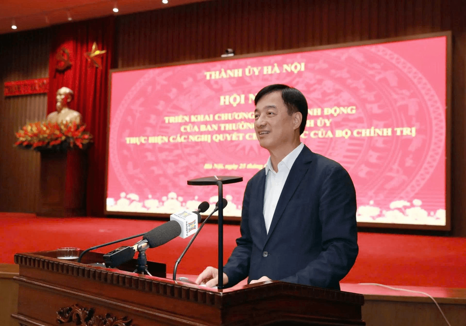 Hà Nội triển khai ngay các nghị quyết chiến lược của Bộ Chính trị