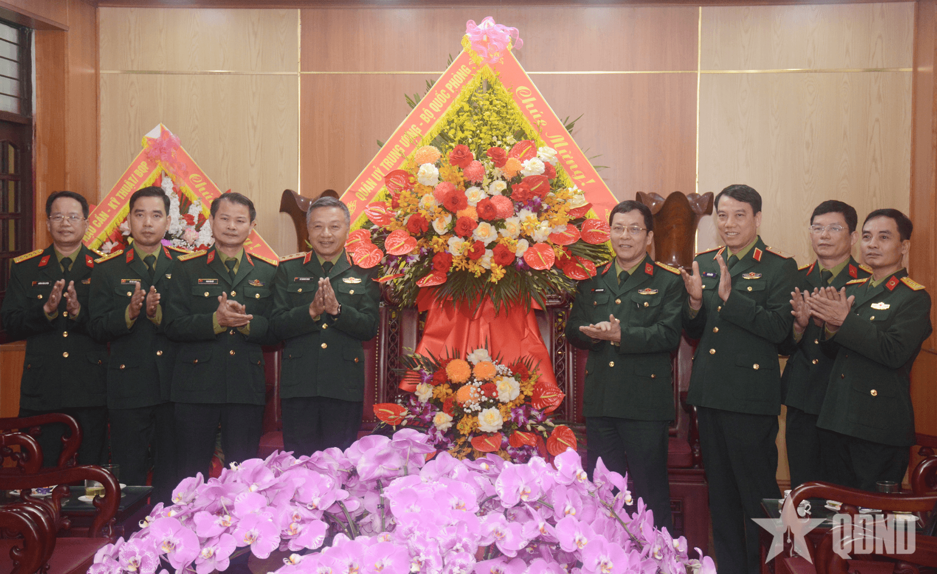Thượng tướng Lê Quang Minh thăm, chúc mừng Bệnh viện Quân y 105 nhân Ngày Thầy thuốc Việt Nam