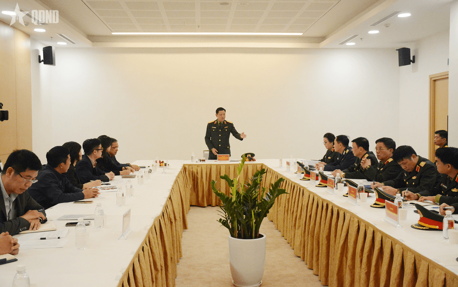 Khảo sát địa điểm tổ chức Triển lãm quốc phòng quốc tế Việt Nam lần thứ 3