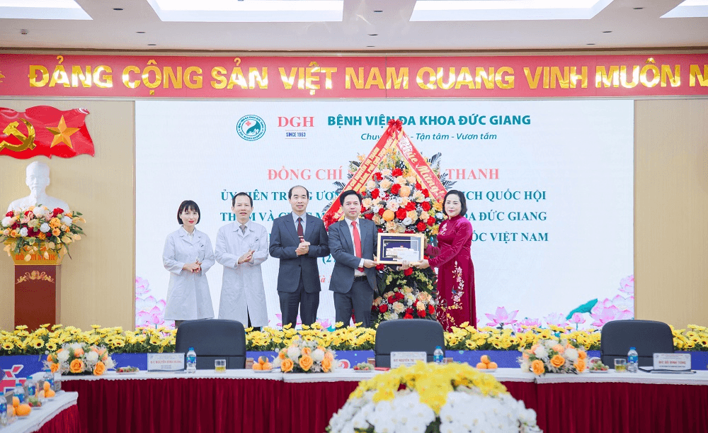 Phó chủ tịch Quốc hội biểu dương dấu ấn kỹ thuật cao của Bệnh viện đa khoa Đức Giang