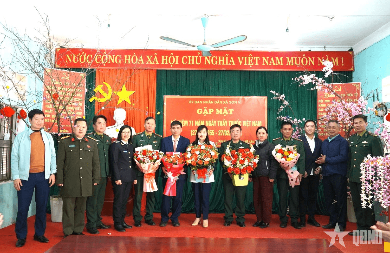 Xã biên giới Sơn Vĩ, tỉnh Tuyên Quang chúc mừng Ngày Thầy thuốc Việt Nam