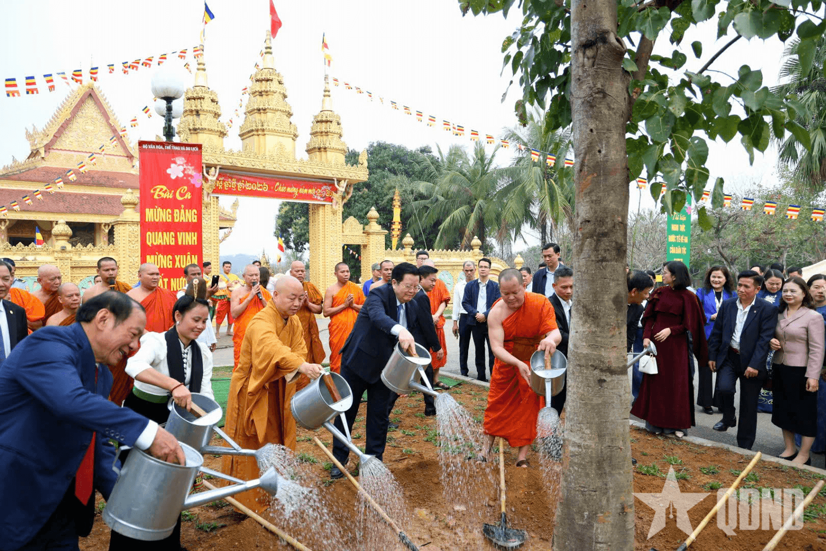“Sắc Xuân trên mọi miền Tổ quốc” tại Làng Văn hóa-Du lịch các dân tộc Việt Nam