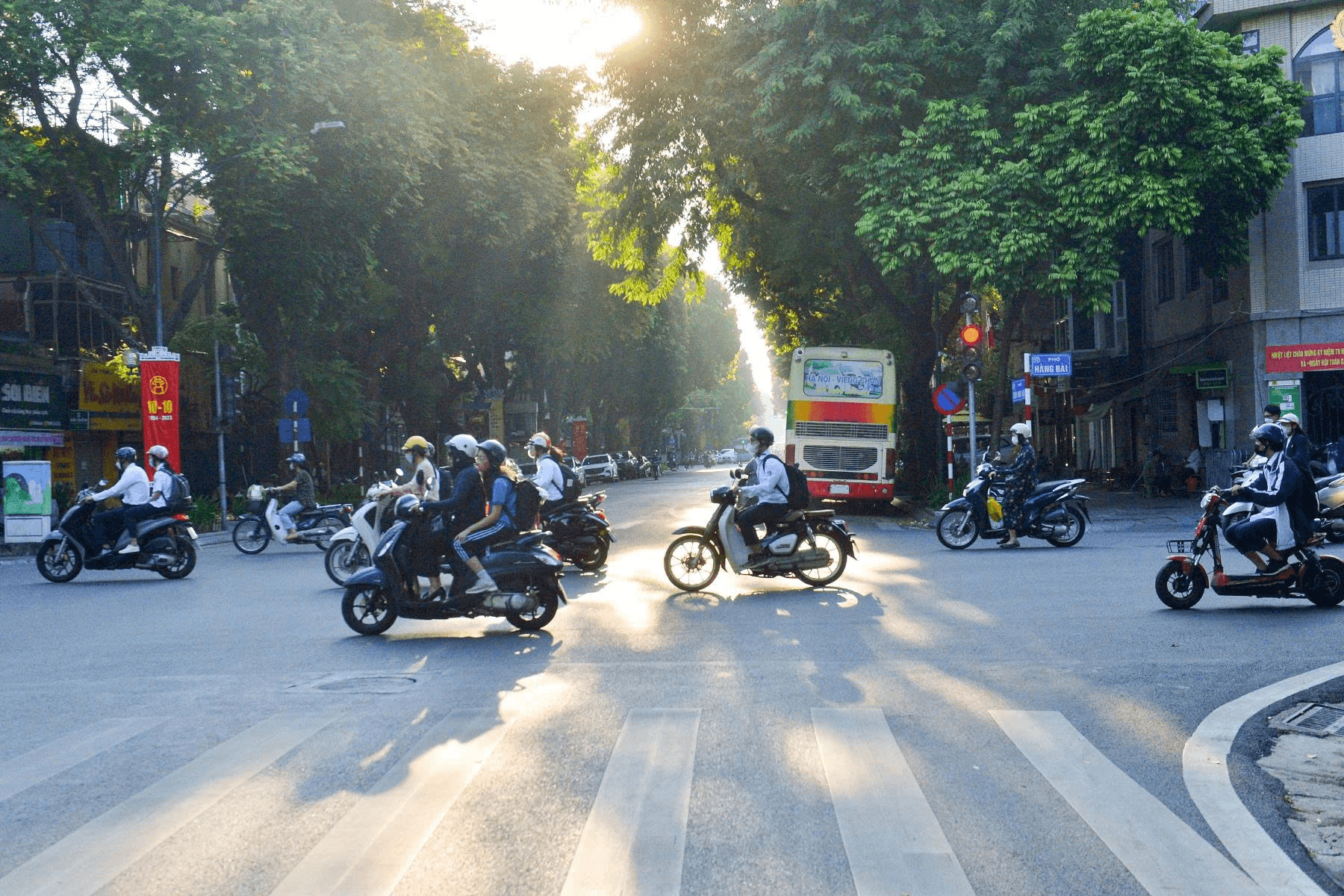 Thời tiết hôm nay (1-3): Nhiệt độ ấm dần, Bắc Bộ trưa, chiều hửng nắng