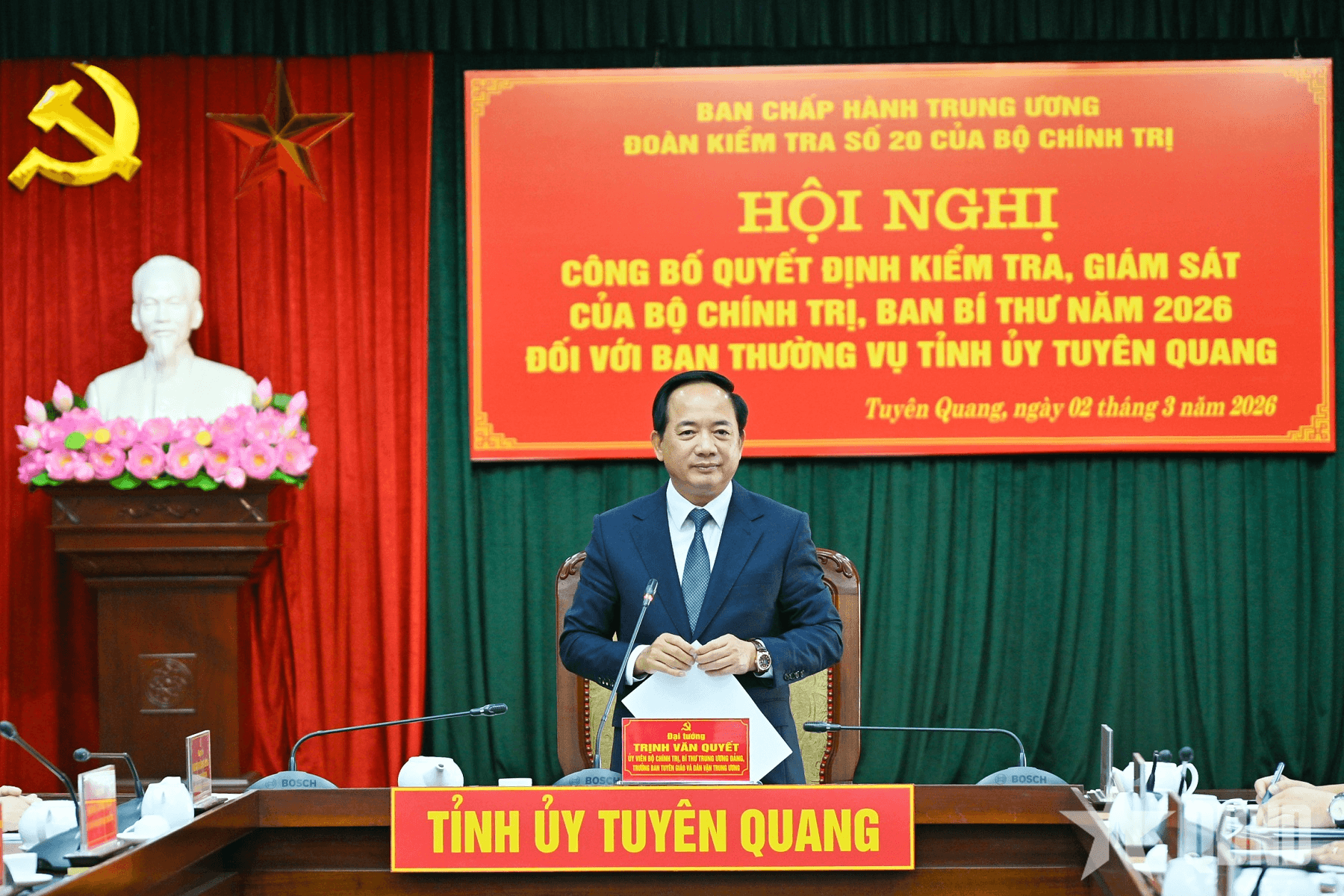 Đồng chí Trịnh Văn Quyết công bố quyết định kiểm tra, giám sát đối với Ban Thường vụ Tỉnh ủy Tuyên Quang