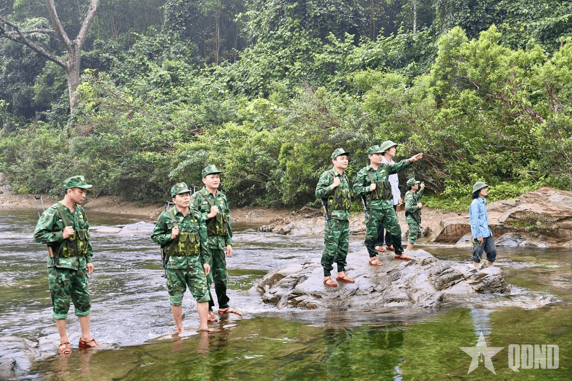 Vững biên cương từ lòng dân