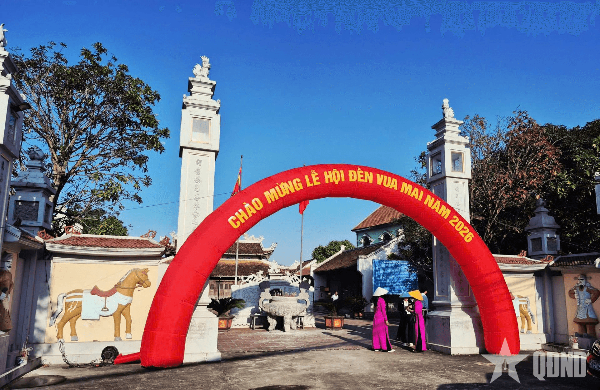 Lịch sử vang vọng trong nhịp trống xuân