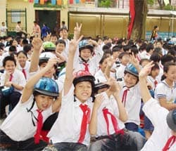 SỨC ÉP TỪ “DÂN SỐ VÀNG”