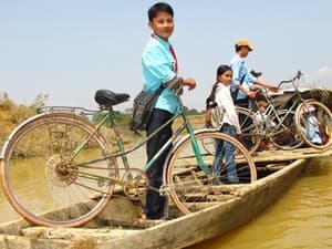 AN TOÀN CHO HỌC SINH VÙNG LŨ