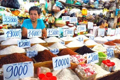 BÌNH ỔN GIÁ: NHÌN TỪ CON CÁ, LÁ RAU...