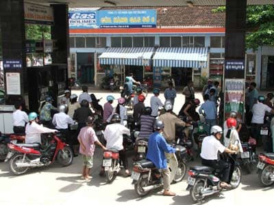 CHỐNG LỢI DỤNG BÌNH ỔN GIÁ XĂNG, DẦU