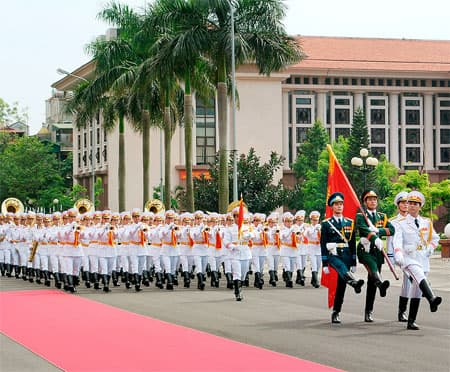 Làm đẹp thêm hình ảnh "Bộ đội Cụ Hồ"