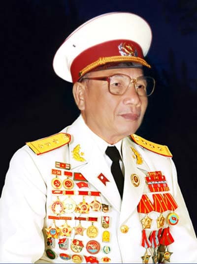 Nhiều cá nhân, tập thể được truy tặng, phong tặng danh hiệu Anh hùng LLVT nhân dân