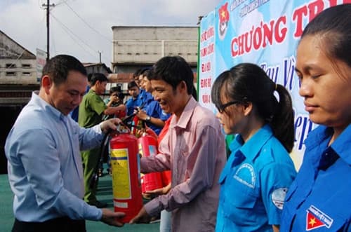 Hơn 1.000 lượt đoàn viên ra quân vì chung cư văn minh, an toàn