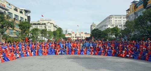 Đám cưới tập thể cho 100 đôi uyên ương có hoàn cảnh khó khăn