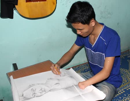 Bom, mìn - nỗi đau và khát vọng vươn lên