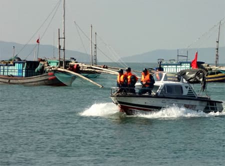 Những chiến sĩ trong dân canh giữ biển trời Đông Bắc.