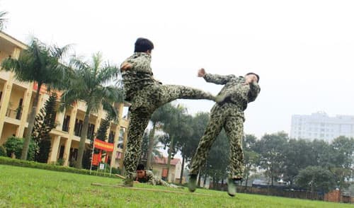 Đặc công Biệt động khổ luyện