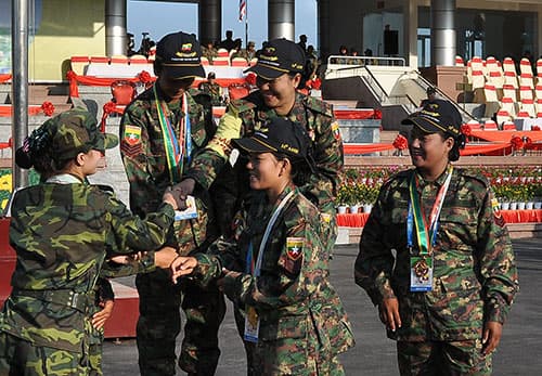 Hồn nhiên như... xạ thủ