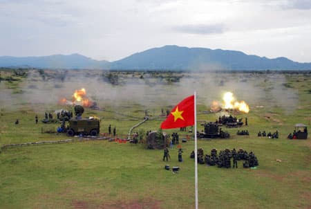 Khói lửa thao trường