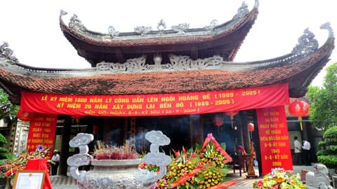 Nghìn năm Lý Công Uẩn lên ngôi vua