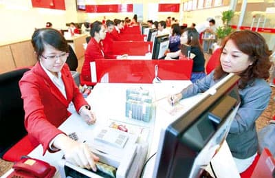GIẢM LÃI SUẤT, TĂNG NIỀM TIN