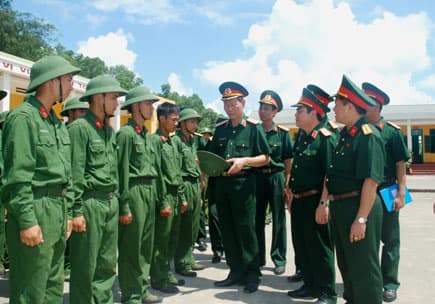 Thủ trưởng TCHC kiểm tra tuyến đảo Đông Bắc